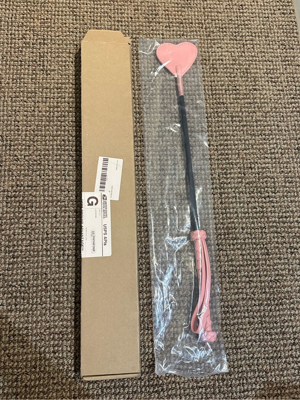 NWT Pink Riding Crop - Picture 6 of 6